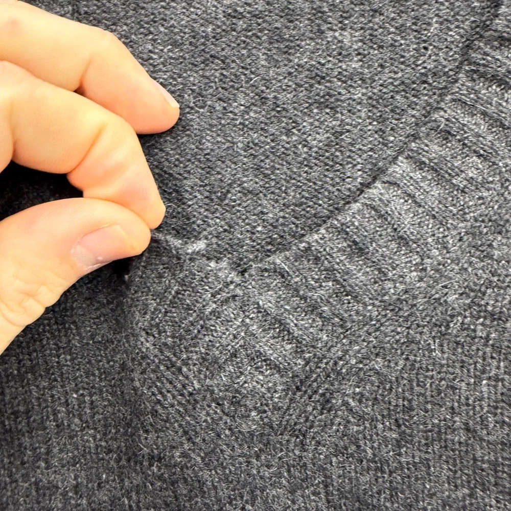 Banana Republic Mens 100% Cashmere V-Neck‎ Sweater Charcoal Gray XL 54023